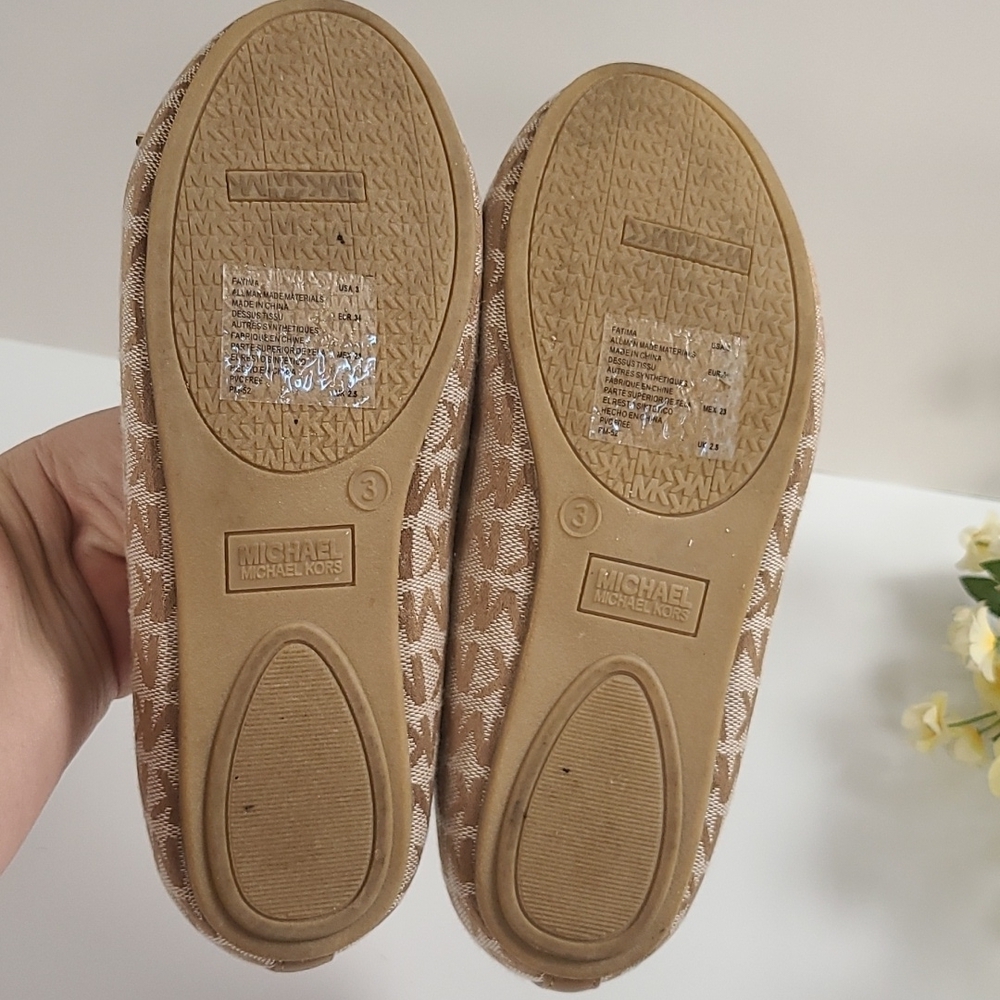 Michael Kors Flats Shoes Slip On - Ladies 3 - Picture 6 of 10